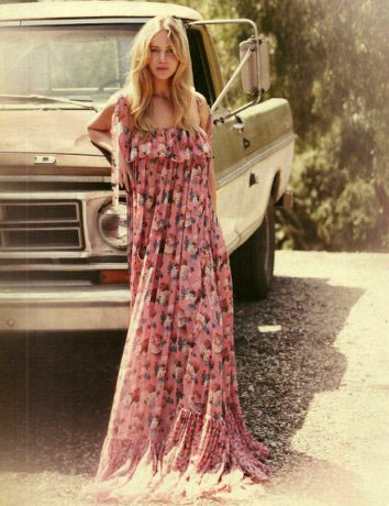 Jennifer-Lawrence-DG-Spring-2011-Flower-Print-Maxi-Dress